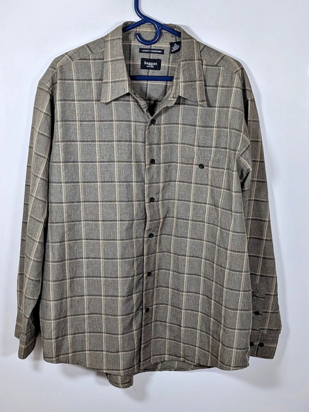 Haggar Luxury Microfiber Plaid Long Sleeve Button-Down Shirt Plaid Shirt